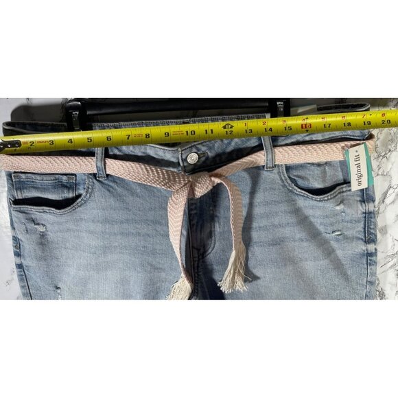 M Jeans by Maurices Womens Mid Rise 21" Straight Crop Jeans Size 18W OriginalFit - Picture 3 of 5